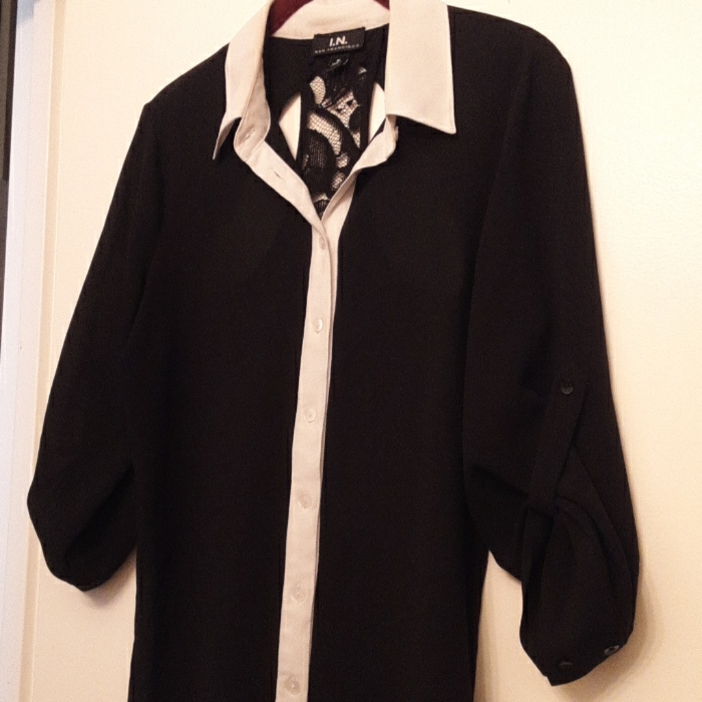 I.N. SAN FRANCISCO RACER BACK LACE INSERT BLOUSE M